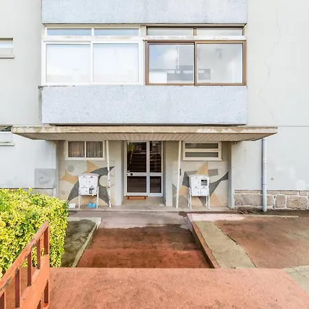 Cosy With Veranda In Gaia - 1e Apartament Vila Nova de Gaia