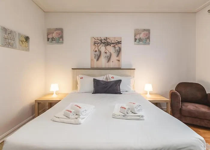 Cosy With Veranda In Gaia - 1e Apartament Vila Nova de Gaia