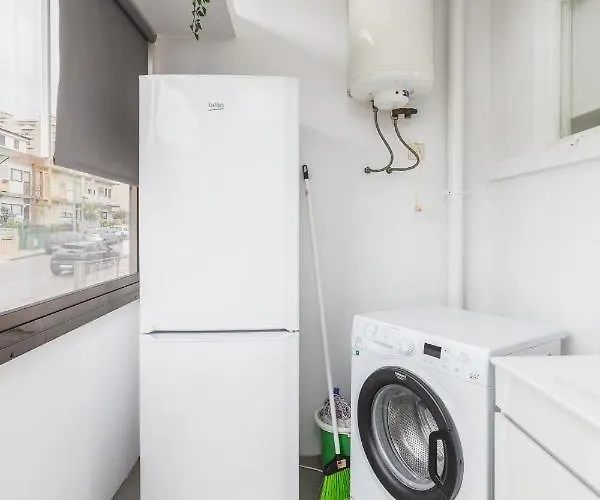 Cosy With Veranda In Gaia - 1e * Vila Nova de Gaia