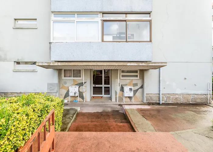 Cosy With Veranda In Gaia - 1e Apartament Vila Nova de Gaia